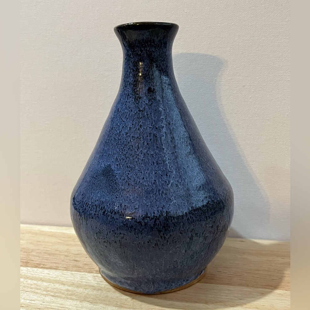 VINTAGE HANDMADE STUDIO POTTERY VASE DECOR - Picture 10 of 10